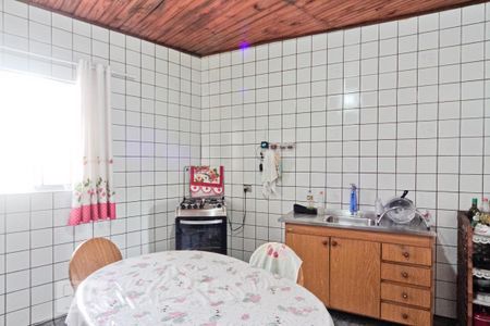 Casa à venda com 350m², 6 quartos e 3 vagas Casa à venda com 350m², 6 quartos e 3 vagasCasa 1 - Cozinha