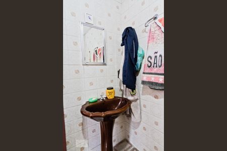 Casa à venda com 350m², 6 quartos e 3 vagas Casa à venda com 350m², 6 quartos e 3 vagasCasa 1 - Banheiro