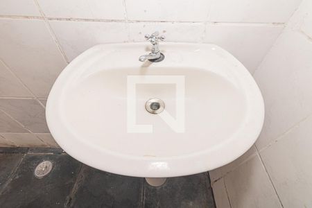 Banheiro de kitnet/studio para alugar com 1 quarto, 25m² em Jardim Japão, São Paulo