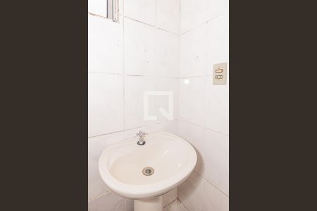 Banheiro de kitnet/studio para alugar com 1 quarto, 25m² em Jardim Japão, São Paulo