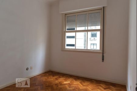 Quarto 1 de apartamento para alugar com 3 quartos, 80m² em Copacabana, Rio de Janeiro