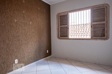 Casa à venda com 180m², 3 quartos e 2 vagasQuarto 2
