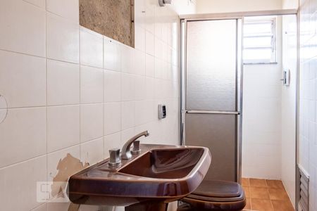 Casa à venda com 180m², 3 quartos e 2 vagasBanheiro