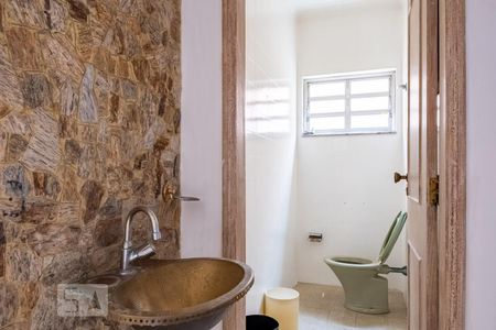 Casa à venda com 180m², 3 quartos e 2 vagasBanheiro de Serviço