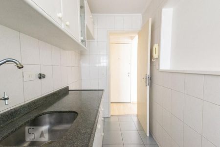 Apartamento à venda com 43m², 1 quarto e 1 vaga Apartamento à venda com 43m², 1 quarto e 1 vagaCozinha e Área de Serviço
