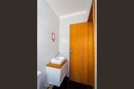 Apartamento à venda com 90m², 2 quartos e 2 vagasBanheiro 