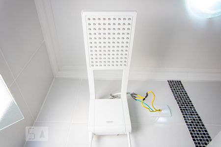 Apartamento à venda com 90m², 2 quartos e 2 vagasBanheiro - Chuveiro 1