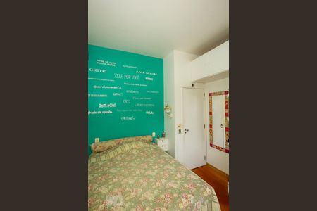 Apartamento à venda com 100m², 3 quartos e 1 vagaQuarto 2