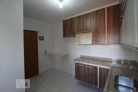 Apartamento à venda com 74m², 2 quartos e 1 vagaCozinha