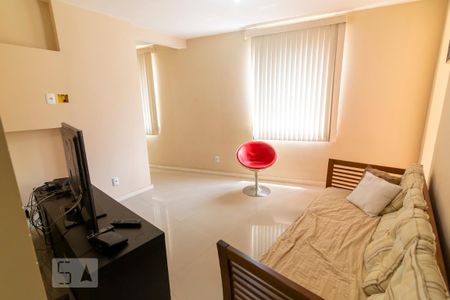 Sala de apartamento para alugar com 2 quartos, 80m² em Praça da Bandeira, Rio de Janeiro