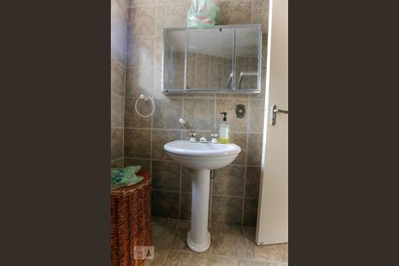 Casa para alugar com 100m², 3 quartos e 1 vagaBanheiro Corredor