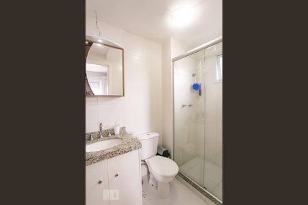 Apartamento à venda com 72m², 3 quartos e 2 vagasBanheiro da Suíte