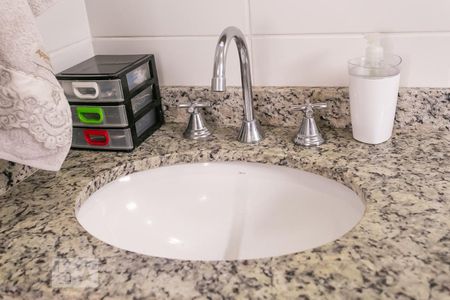 Apartamento à venda com 72m², 3 quartos e 2 vagasBanheiro - Torneira