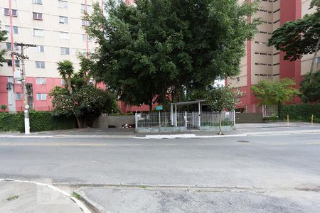 Fachada e portaria de apartamento para alugar com 3 quartos, 72m² em Jardim Esmeralda, São Paulo