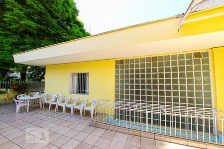 Casa à venda com 680m², 8 quartos e 4 vagas Casa à venda com 680m², 8 quartos e 4 vagasArea Comum