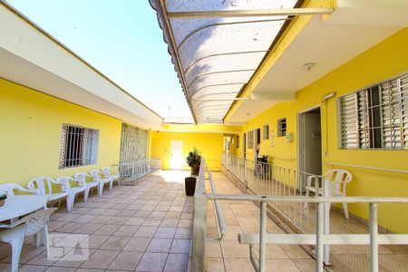 Casa à venda com 680m², 8 quartos e 4 vagas Casa à venda com 680m², 8 quartos e 4 vagasArea Comum