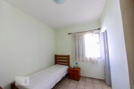 Casa à venda com 680m², 8 quartos e 4 vagas Casa à venda com 680m², 8 quartos e 4 vagasQuarto 7