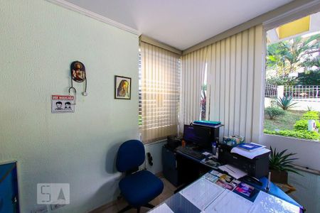 Casa à venda com 680m², 8 quartos e 4 vagas Casa à venda com 680m², 8 quartos e 4 vagasQuarto 8