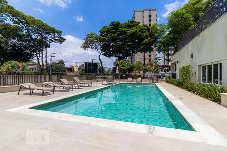 Apartamento à venda com 300m², 3 quartos e 2 vagasÁrea comum - Piscina