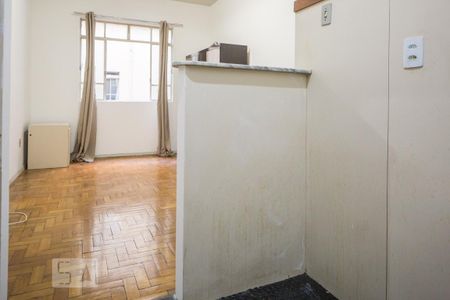 Cozinha de apartamento para alugar com 1 quarto, 59m² em Centro, Belo Horizonte