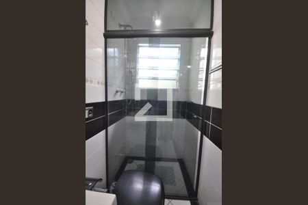 Casa à venda com 200m², 4 quartos e 4 vagasBanheiro 2 da Suíte 2