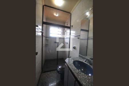 Casa à venda com 200m², 4 quartos e 4 vagasBanheiro Social