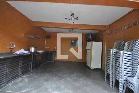 Casa à venda com 200m², 4 quartos e 4 vagasChurrasqueira