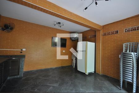 Casa à venda com 200m², 4 quartos e 4 vagasChurrasqueira