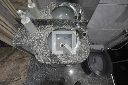 Casa à venda com 200m², 4 quartos e 4 vagasBanheiro Social