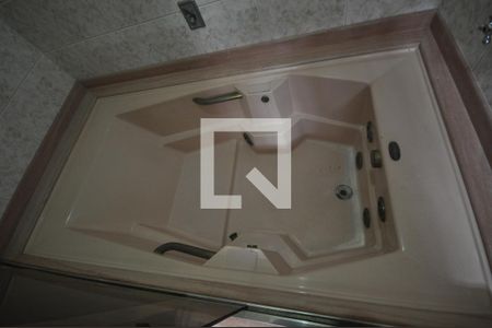 Casa à venda com 200m², 4 quartos e 4 vagasBanheiro da Suíte 1