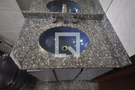 Casa à venda com 200m², 4 quartos e 4 vagasBanheiro Social