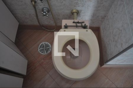 Casa à venda com 200m², 4 quartos e 4 vagasBanheiro da Suíte 1