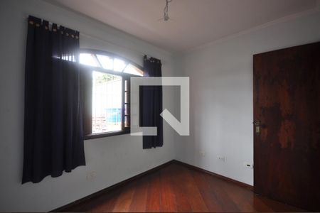 Casa à venda com 200m², 4 quartos e 4 vagasQuarto 3