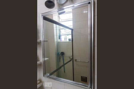 Banheiro Social de apartamento à venda com 2 quartos, 55m² em Tijuca, Rio de Janeiro