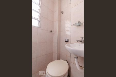 Apartamento à venda com 72m², 2 quartos e sem vagaBanheiro de serviço