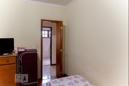 Casa à venda com 166m², 4 quartos e 2 vagasSuite