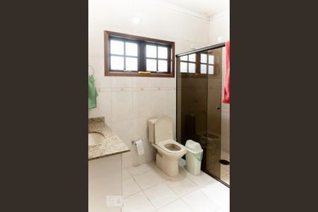 Casa à venda com 166m², 4 quartos e 2 vagasBanheiro 1