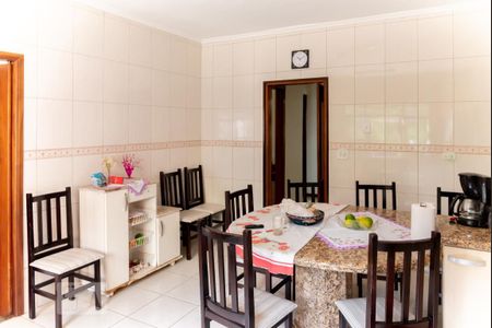 Casa à venda com 166m², 4 quartos e 2 vagasCozinha