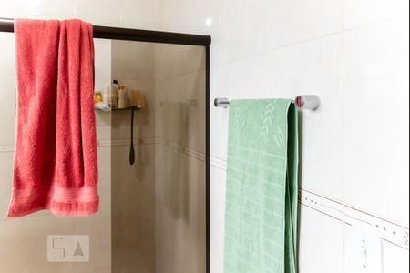 Casa à venda com 166m², 4 quartos e 2 vagasBanheiro 1