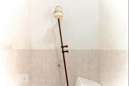 Casa à venda com 166m², 4 quartos e 2 vagasBanheiro 2