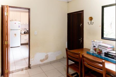 Casa à venda com 166m², 4 quartos e 2 vagasQuarto 3