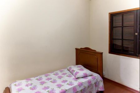 Casa à venda com 166m², 4 quartos e 2 vagasSuite