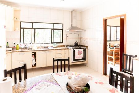 Casa à venda com 166m², 4 quartos e 2 vagasCozinha