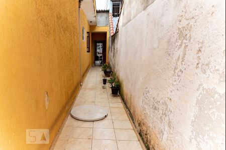 Casa à venda com 166m², 4 quartos e 2 vagasCorredor