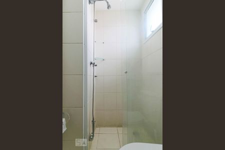 Banheiro de apartamento para alugar com 1 quarto, 30m² em Tatuapé, São Paulo