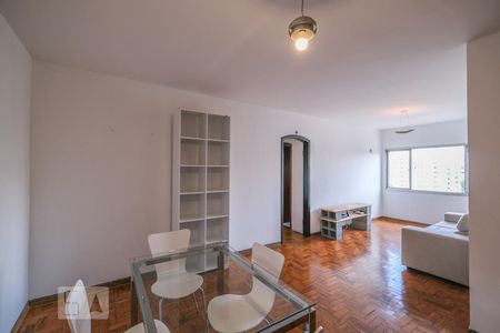 Apartamento para alugar com 90m², 2 quartos e 1 vagaSala