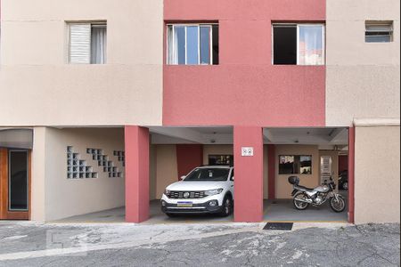 Apartamento para alugar com 62m², 2 quartos e 1 vaga Apartamento para alugar com 62m², 2 quartos e 1 vagaFachada