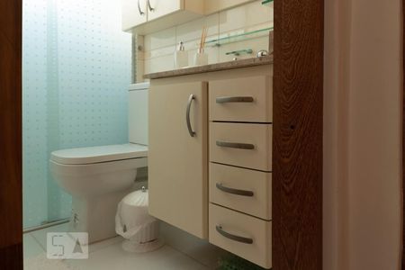 Banheiro Social de apartamento à venda com 2 quartos, 63m² em Vila Campestre, São Paulo