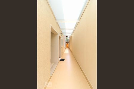 Casa para alugar com 235m², 4 quartos e 3 vagas Casa para alugar com 235m², 4 quartos e 3 vagasCorredor Lateral