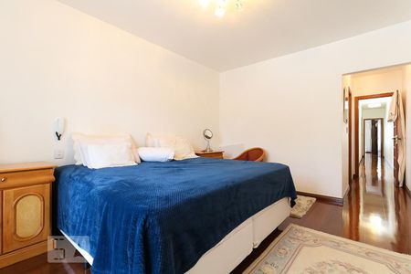 Casa para alugar com 235m², 4 quartos e 3 vagas Casa para alugar com 235m², 4 quartos e 3 vagasQuarto Suíte